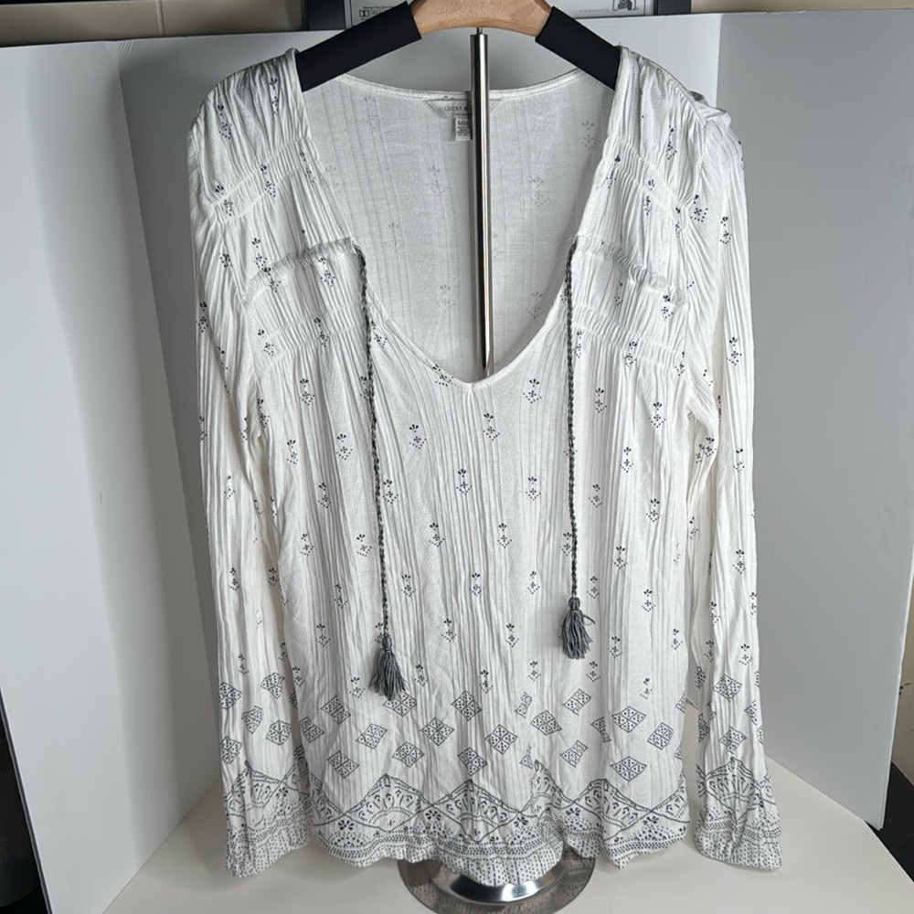 Lucky Brand Los Angeles Womens V-Neck Blouse Top Size medium